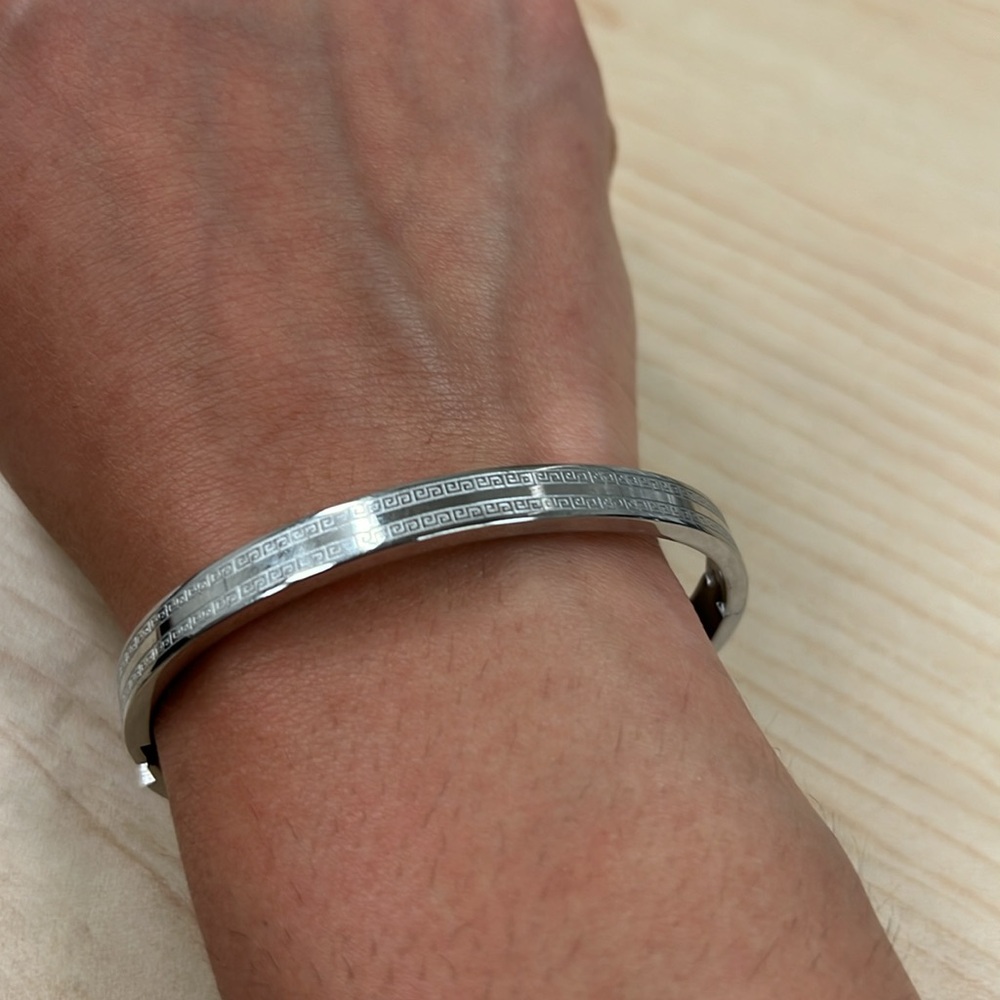 Silver Design Bangle Bracelet